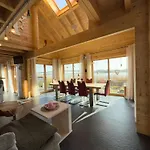 Casa de Férias Haus Sina Schillig